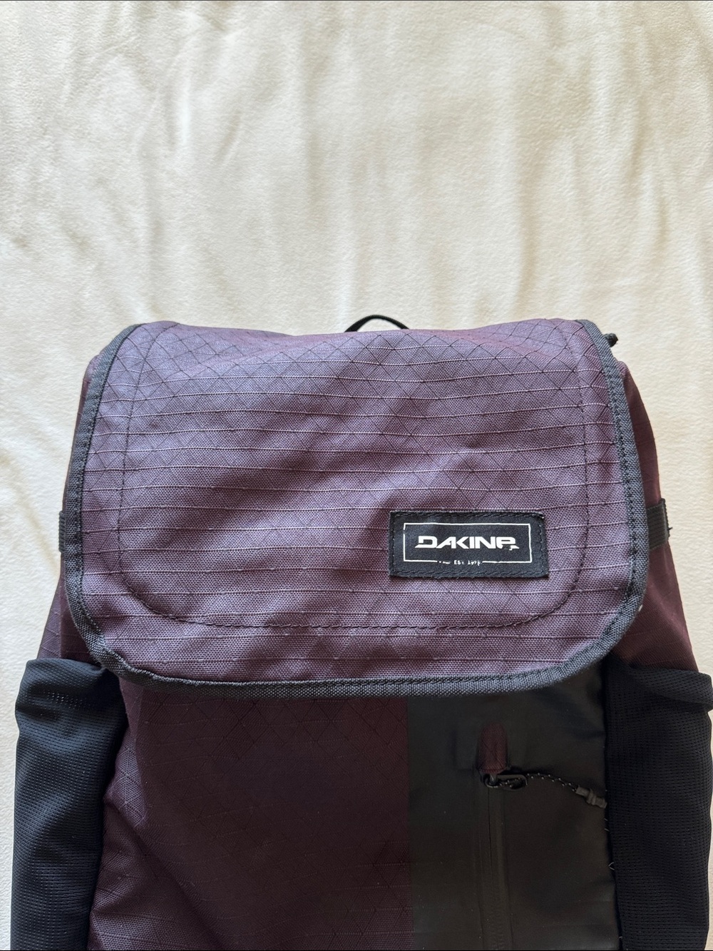 Dakine back pack - Picture 2 of 14